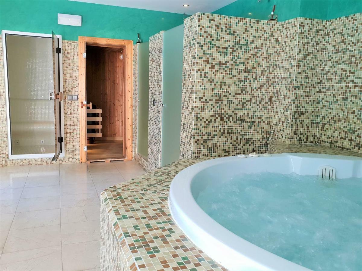 Luxury Apartment Frontal To The Sea In Estepona Doncella Beach Buitenkant foto