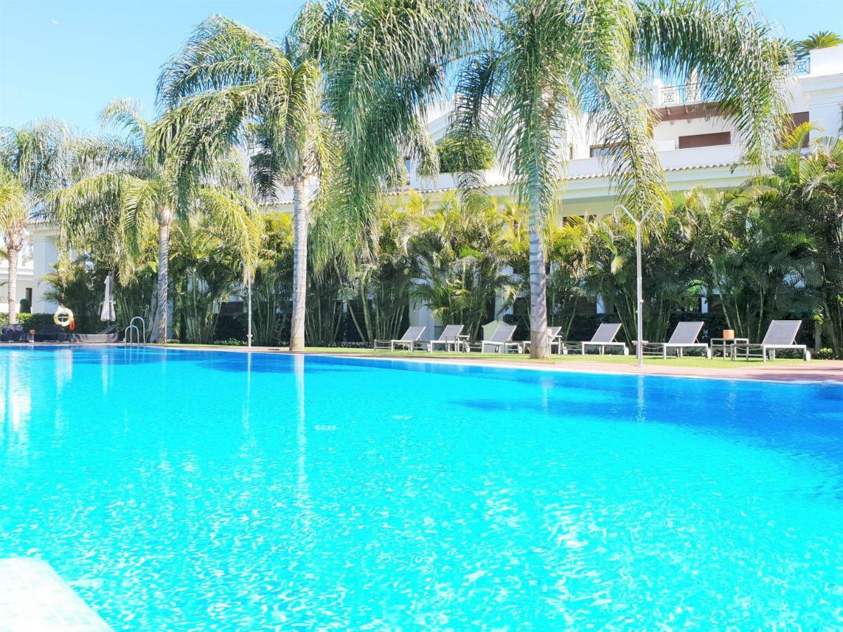 Luxury Apartment Frontal To The Sea In Estepona Doncella Beach Buitenkant foto