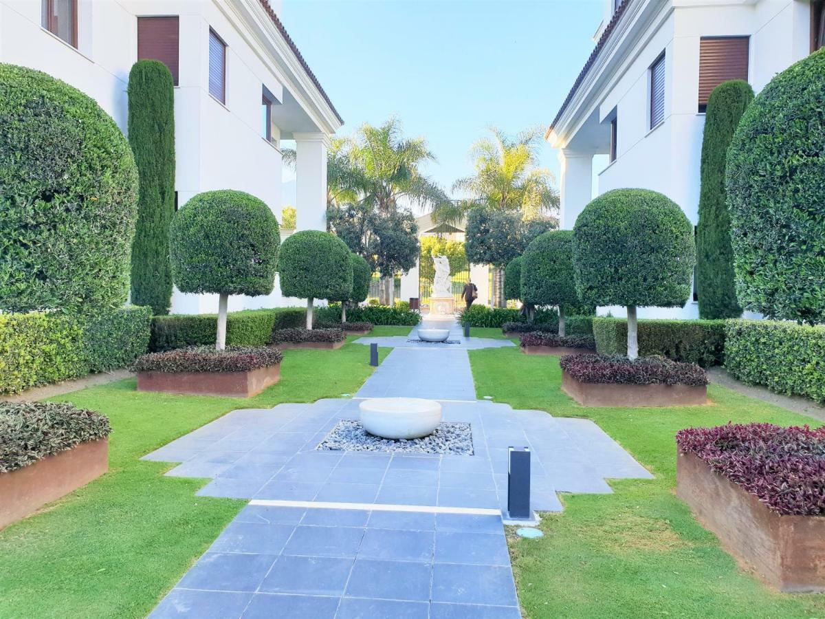 Luxury Apartment Frontal To The Sea In Estepona Doncella Beach Buitenkant foto